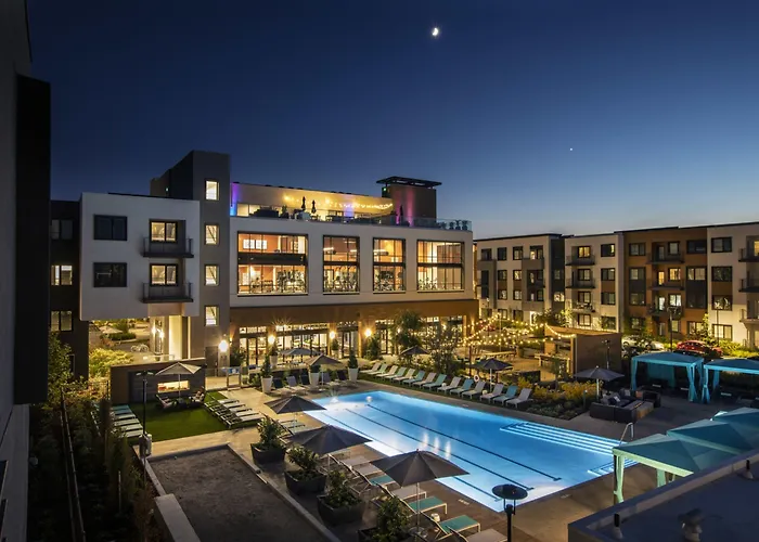 Global Luxury Suites In